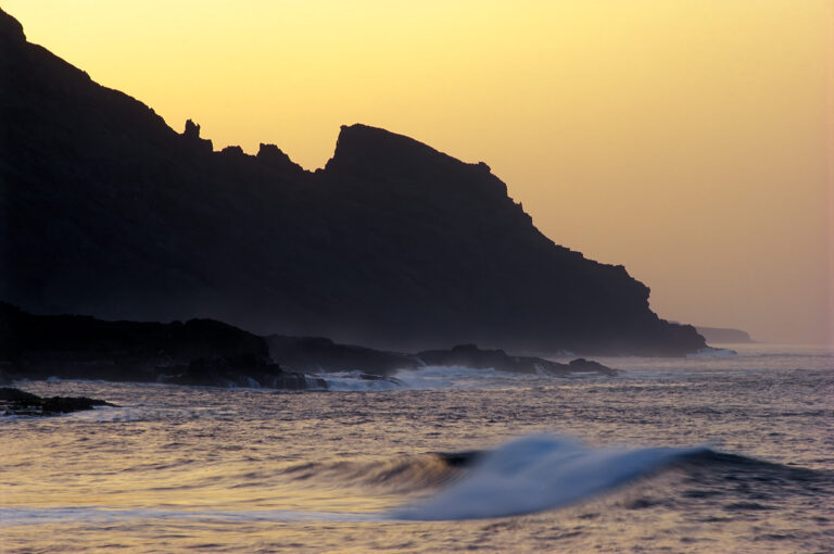 Kust van La Palma bij zonsondergang